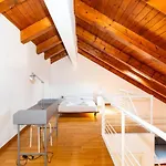 Central&Lovely Savoia Loft